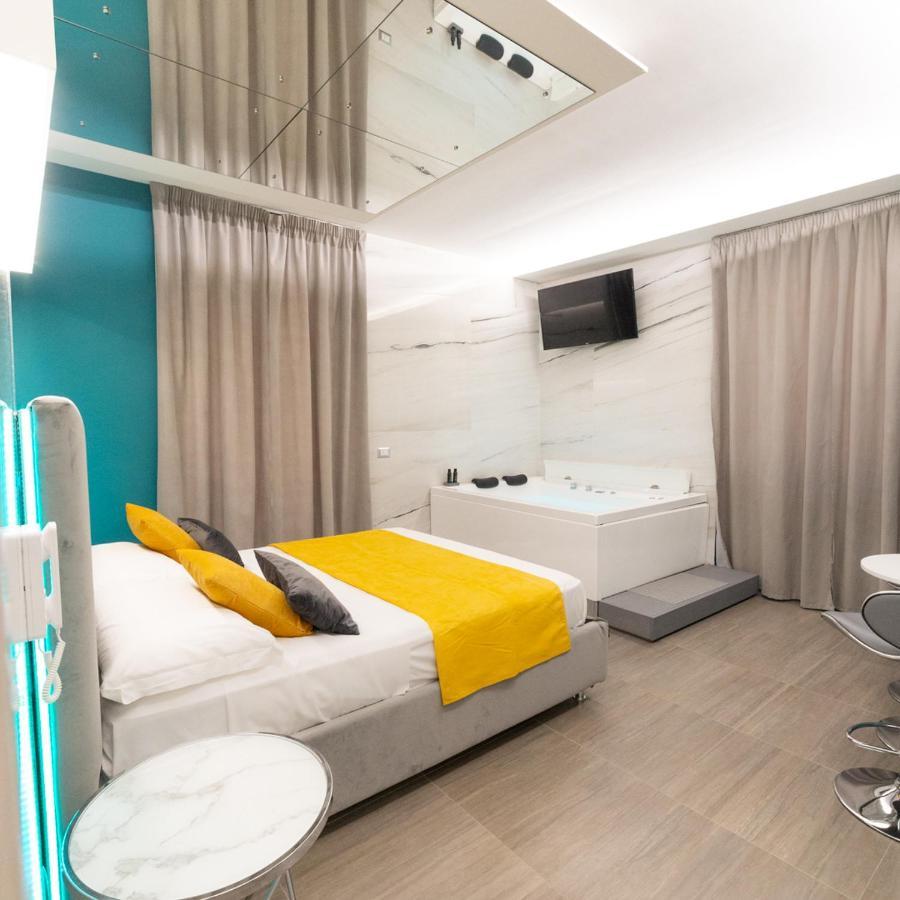 Intimity Luxury Rooms Qualiano Εξωτερικό φωτογραφία